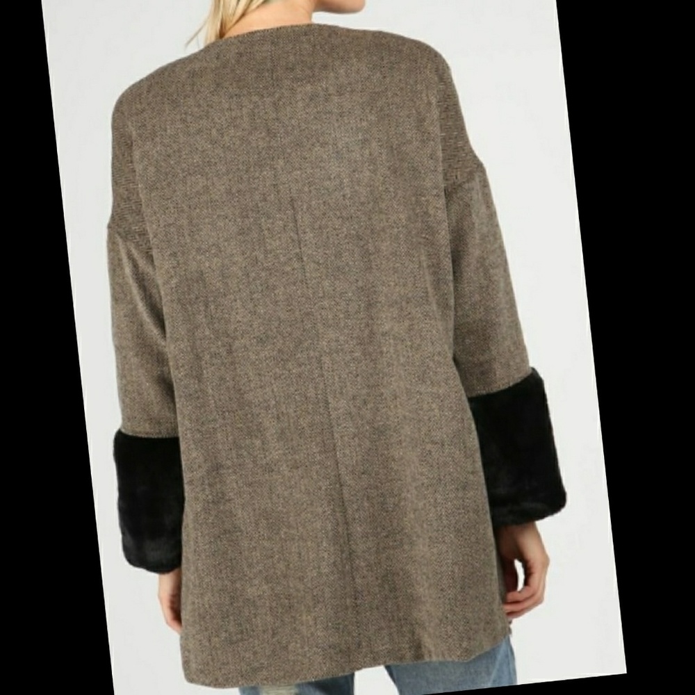 Classic Herringbone Jacket With Faux Fur Trim - Picture 3 of 5